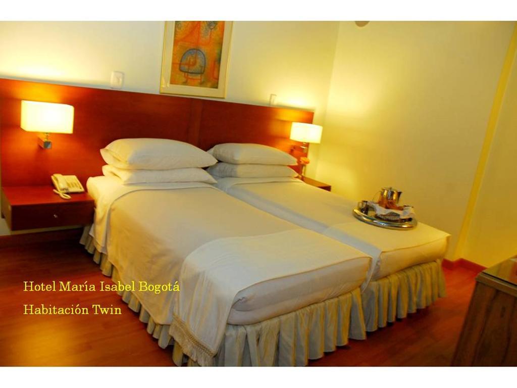 Queen Room with Shared Bathroom,1209213127:JPEG